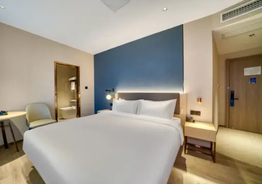 Delight Audio-Visual Doppelzimmer [HD 100″ Bildschirm + Intelligenter Haartrockner mit Temperaturregelung]