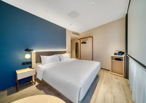 Delight Audio-Visual Doppelzimmer [HD 100″ Bildschirm + Intelligenter Haartrockner mit Temperaturregelung]