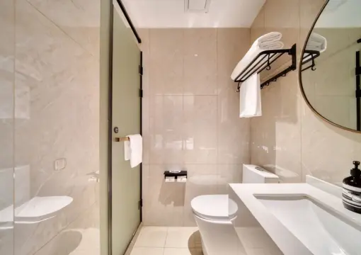 Yuemian Superior Doppelzimmer [Komfortbetten + Intelligenter Temperaturregler-Haartrockner + Latex-Memory-Kissen]